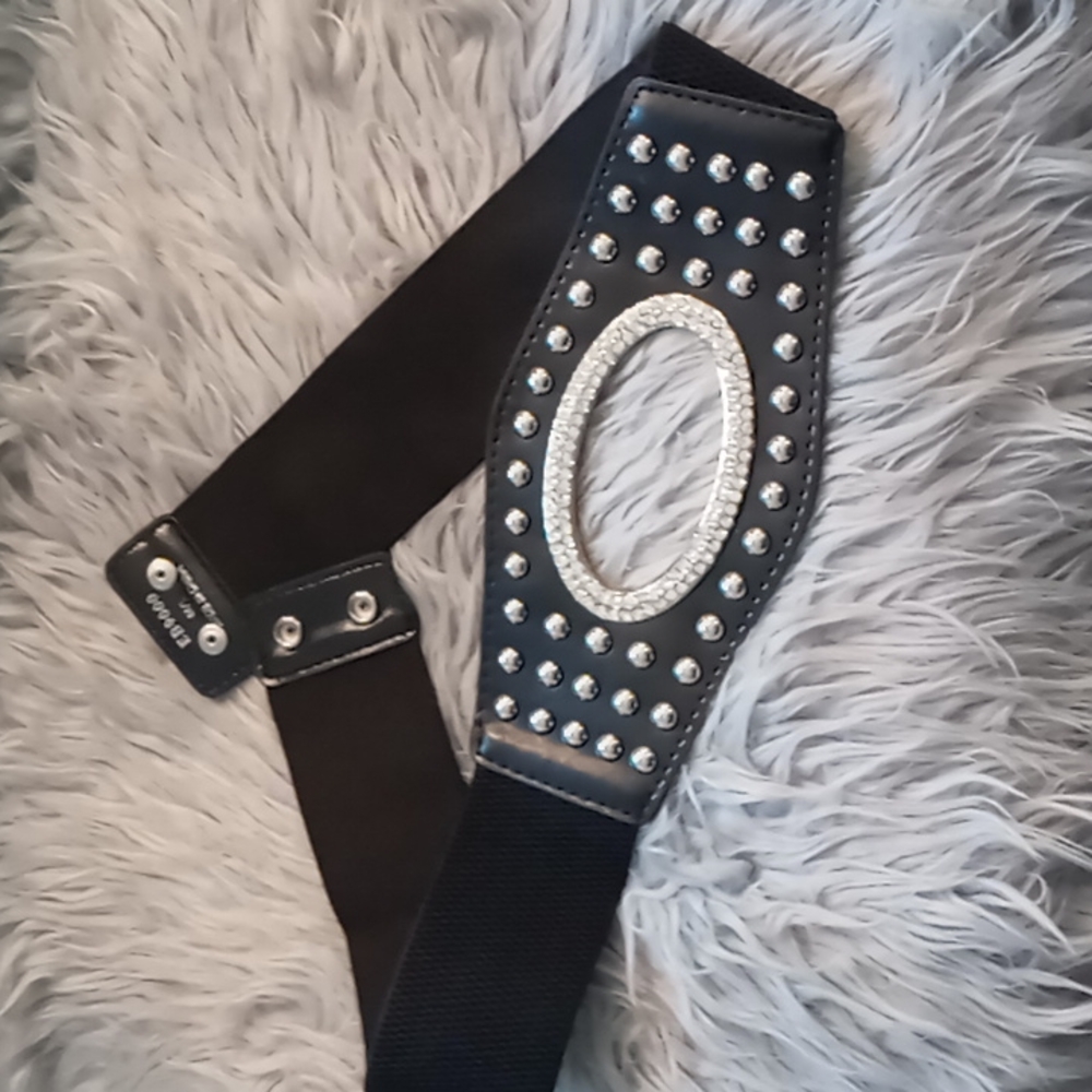Woman's Belt